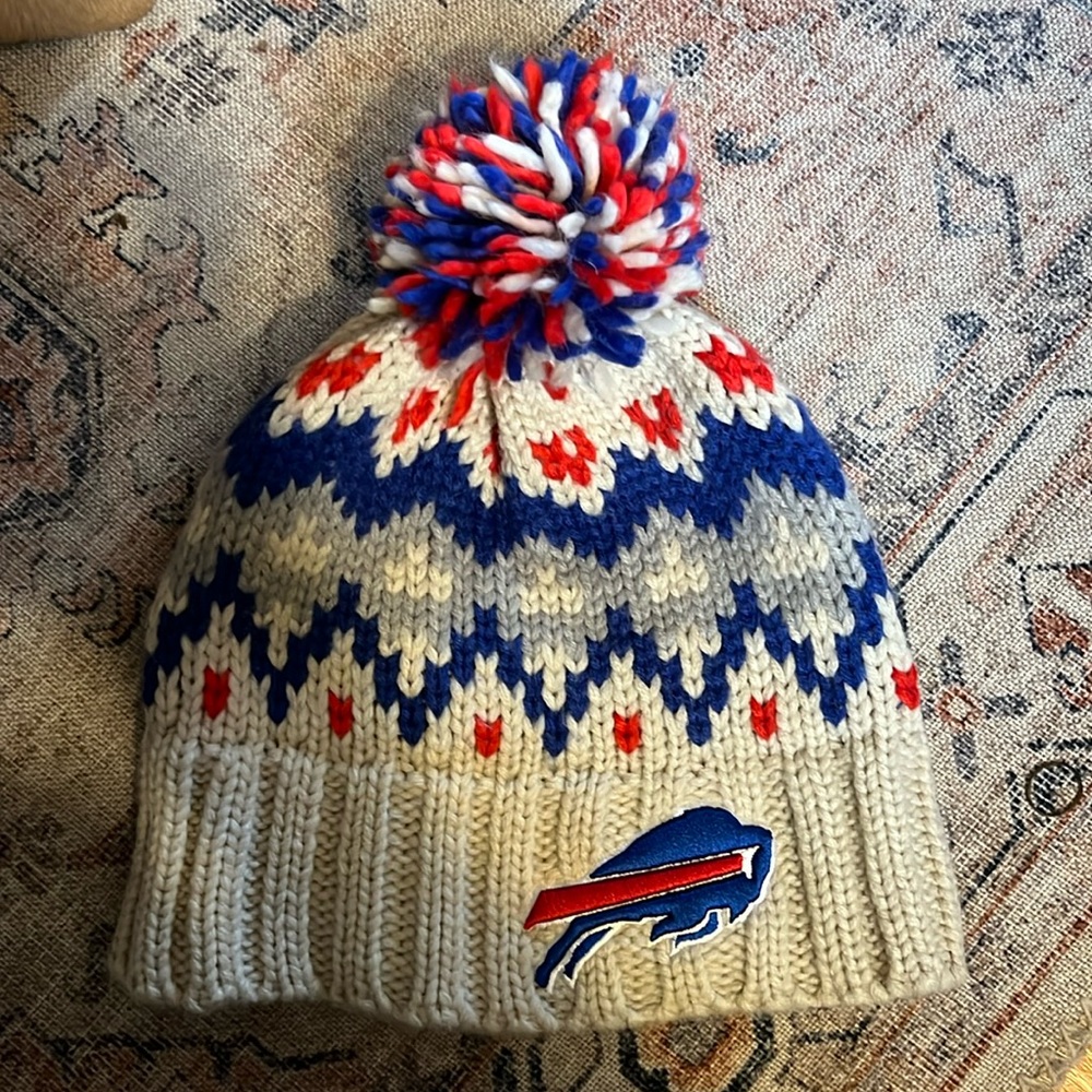 Buffalo Billls winter Pom Pom hat